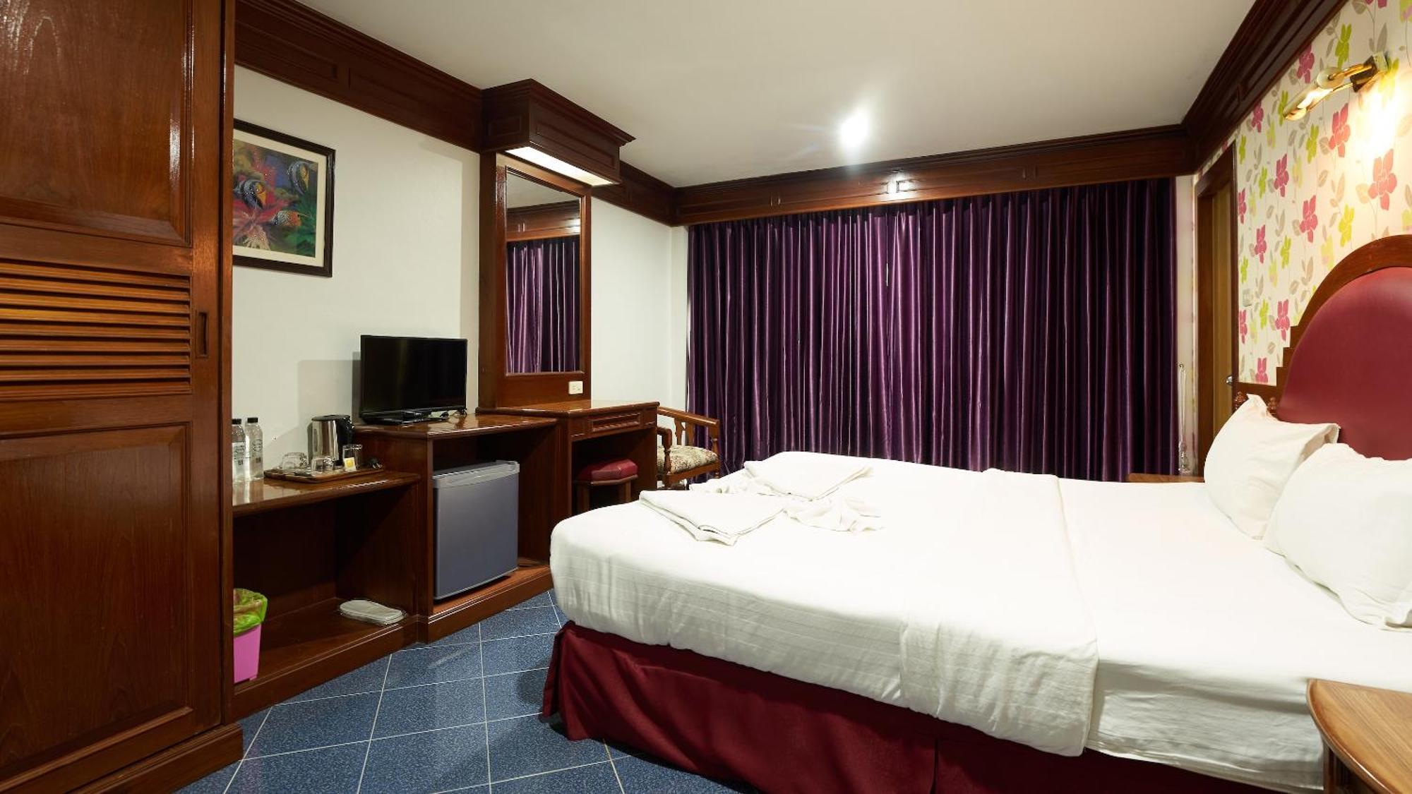 Lime Hotel Patong Quarto foto