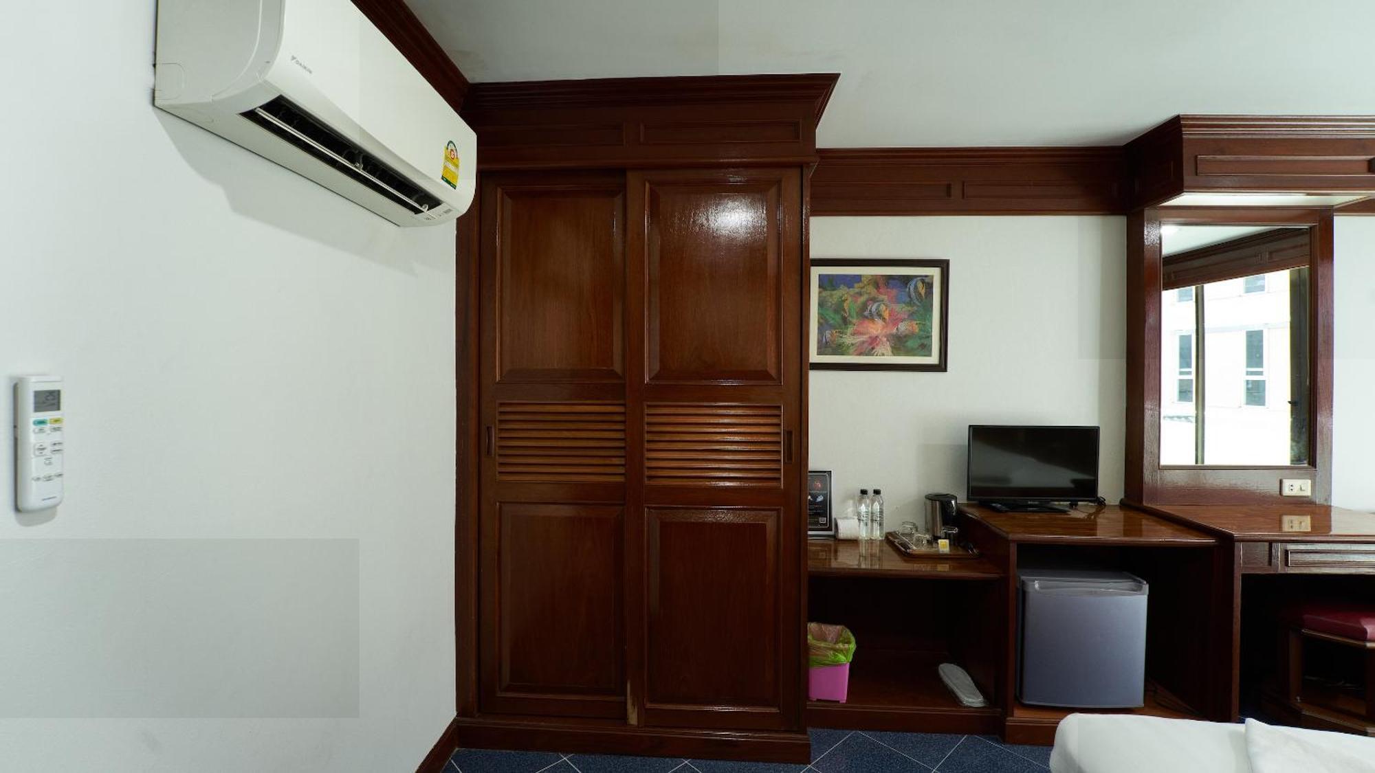 Lime Hotel Patong Quarto foto