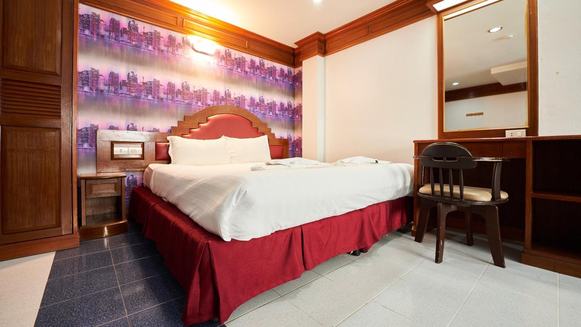 Lime Hotel Patong Quarto foto