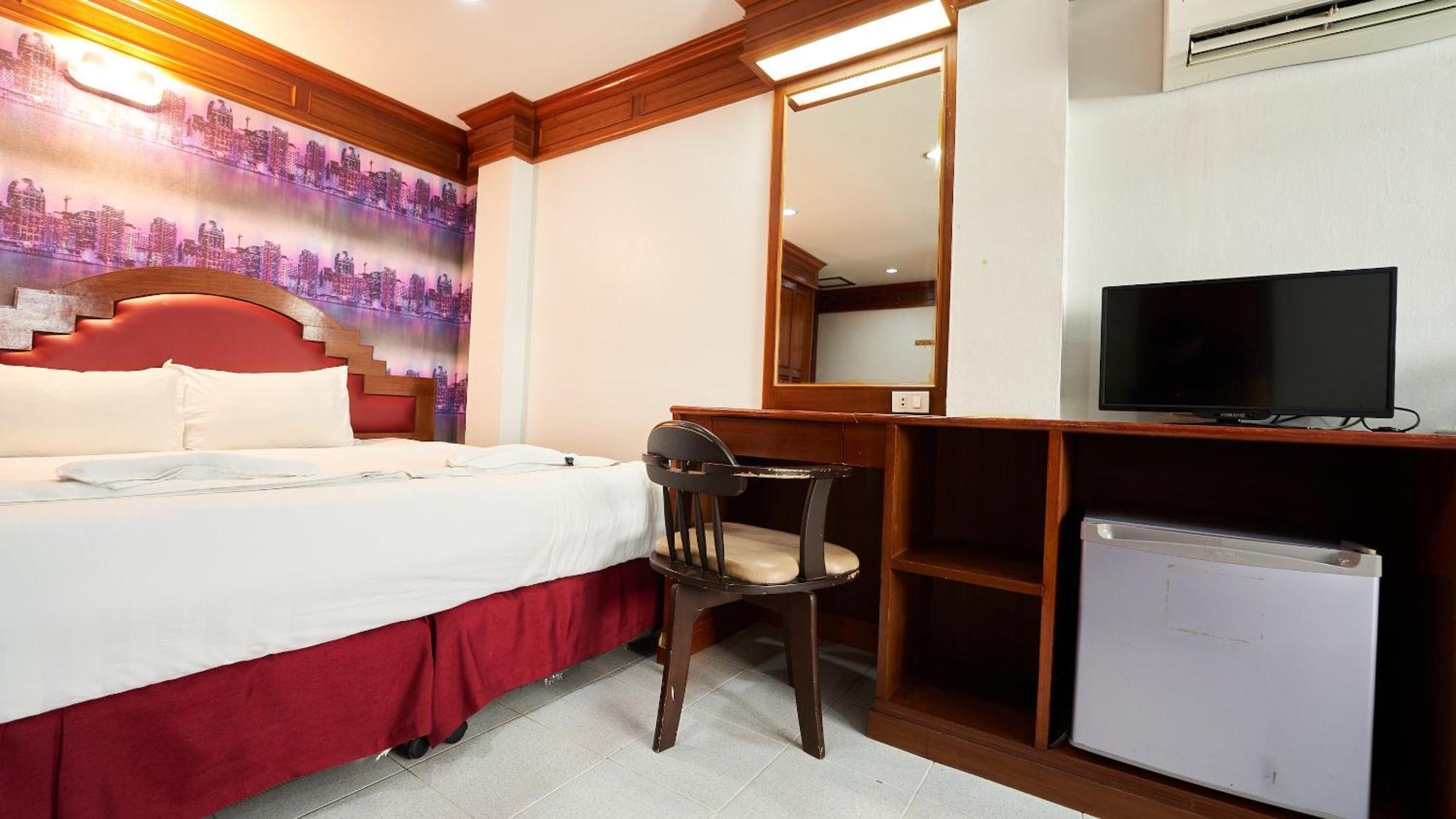 Lime Hotel Patong Quarto foto