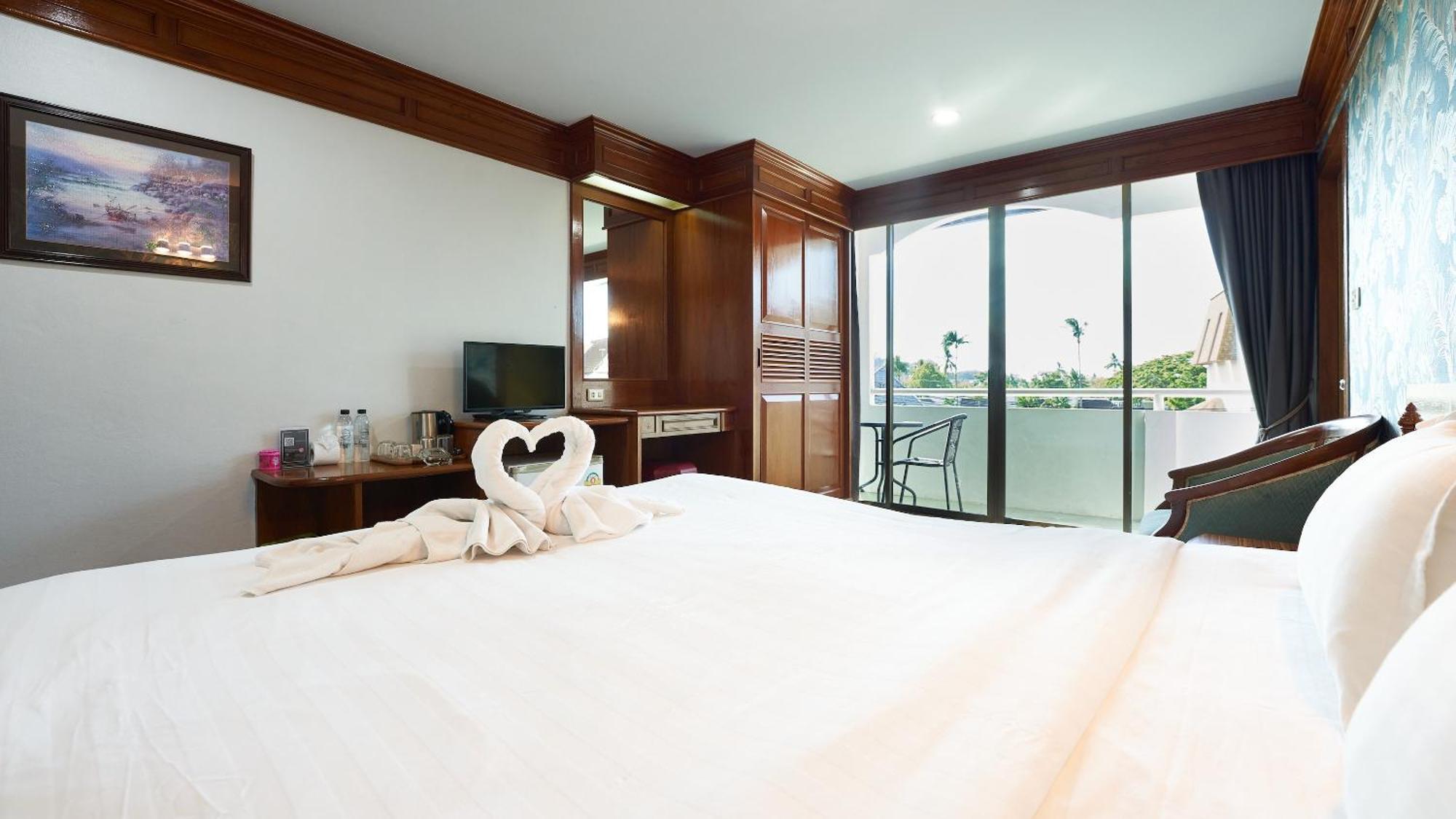Lime Hotel Patong Quarto foto